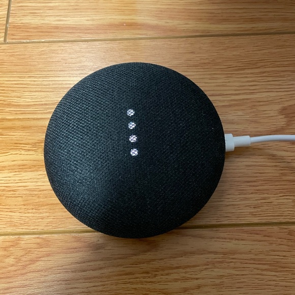 Google Home Mini first generation - Picture 1 of 3
